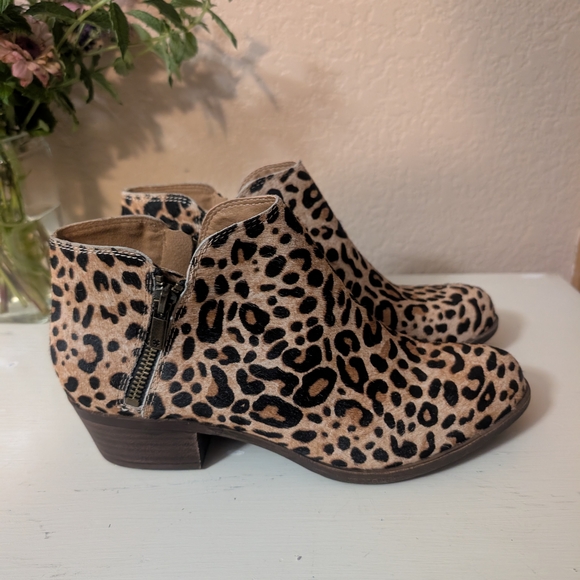 Lucky Brand Ankle Boots Burklee Tan Black Leopard Print Calf Hair Booties Sz 9 - Picture 2 of 10
